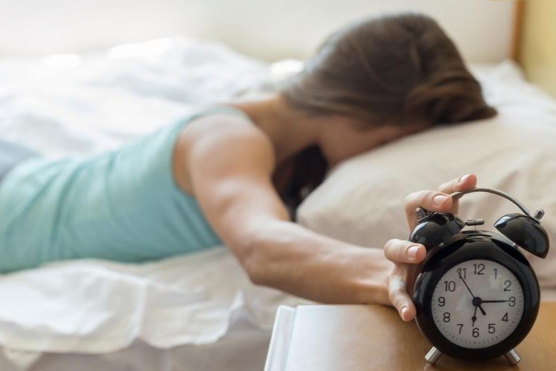 Las mujeres necesitan dormir más que los hombres porque sus cerebros trabajan más | Curiosidades