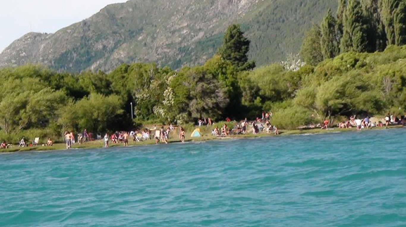 Tragedia en Chubut: un hombre intentó rescatar a su hijo de la corriente de un río y murió ahogado | Actualidad