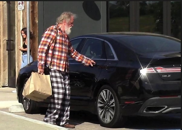 El extraño look de Nick Nolte para pasear por las calles de Hollywood | Espectáculos