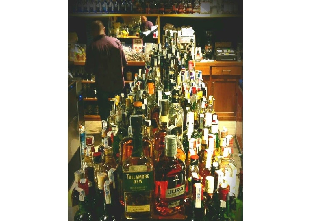 Un bar en Salamanca pone reglas durísimas con respecto a los niños y debe pedir perdón a los clientes | Curiosidades