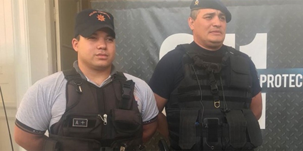Rosario: dos policías le salvaron la vida a un bebé que estuvo a punto de morir asfixiado | Actualidad