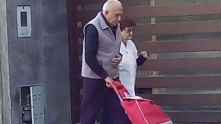 Filmaron a un represor violando la prisión domiciliaria en Rosario | Política