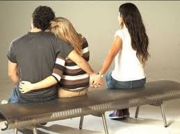 Se equivocó de chat y le confesó a su amiga que tenía sexo con su esposo | Redes