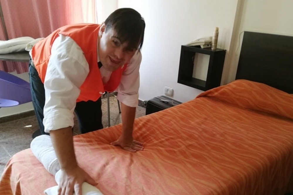 El primer hotel de Argentina atendido por jóvenes con síndrome de Down | Actualidad