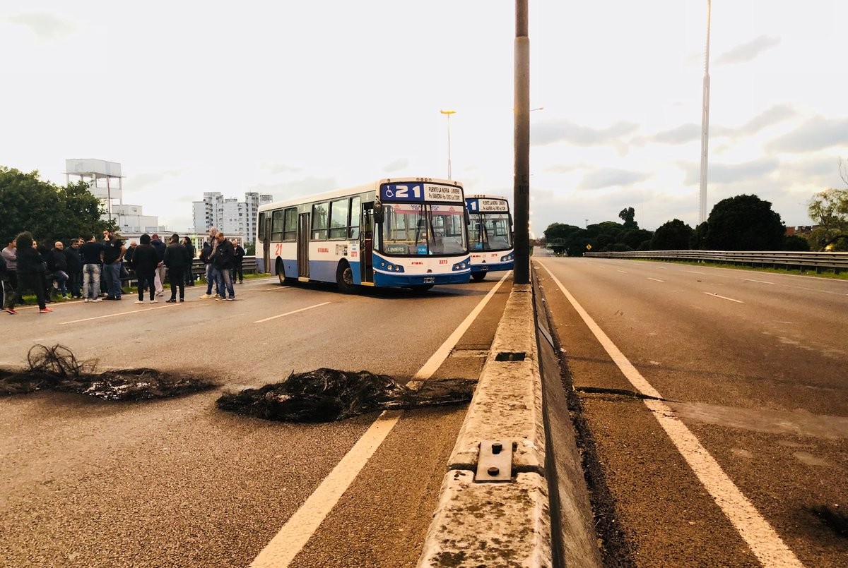 Todas las líneas de colectivo que paran por el asesinato del chofer | Actualidad