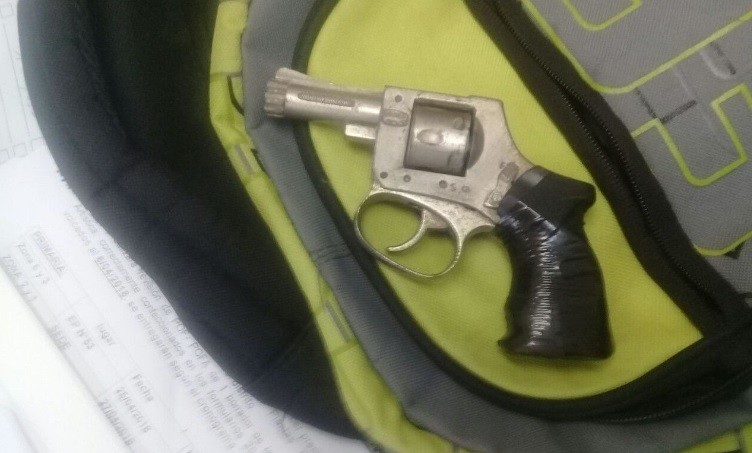 Un adolescente llevó un arma a la escuela en Mar del Plata | Actualidad