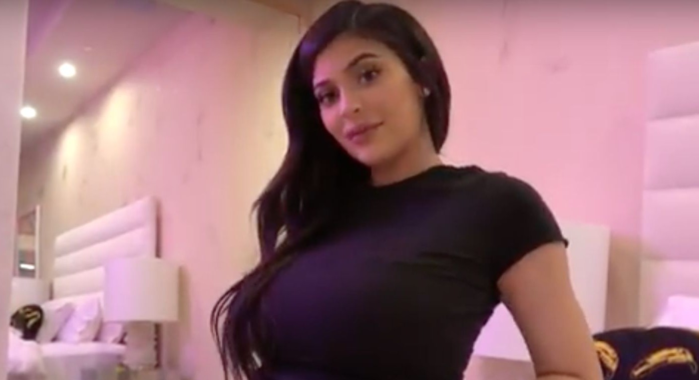 La risa viral del bebé de Kylie Jenner | Redes