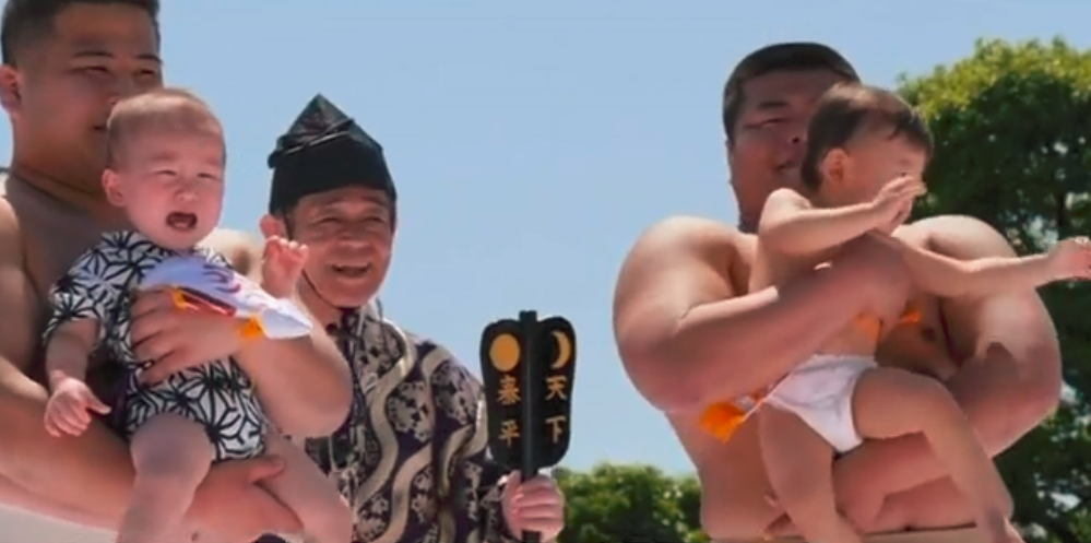 Insólito concurso en Japón: asustan a bebés y gana el que llora más fuerte | Curiosidades