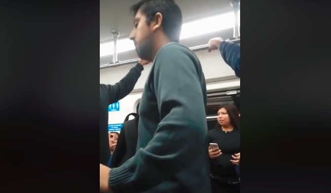 Video: acosó a dos chicas en el tren y los demás pasajeros lo escracharon | Redes