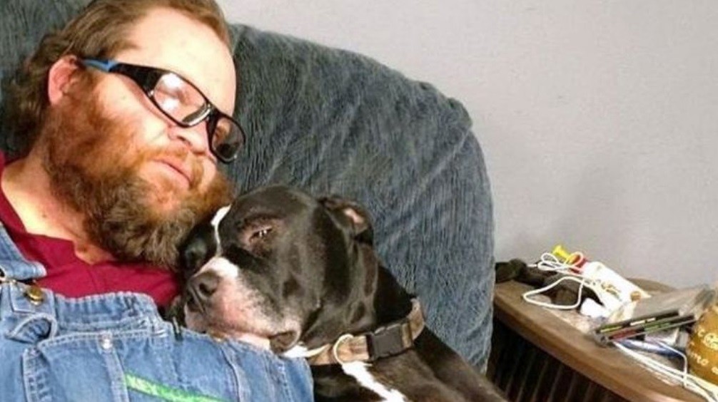 La bala menos esperada: "Mi perro me disparó" | Curiosidades