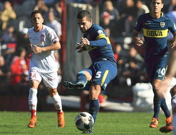 Partido caliente: el duro cruce de Gago con el árbitro Rapallini | Deportes