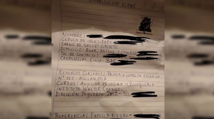 Recibió un CV escrito a mano y su respuesta contagió a muchos | Redes