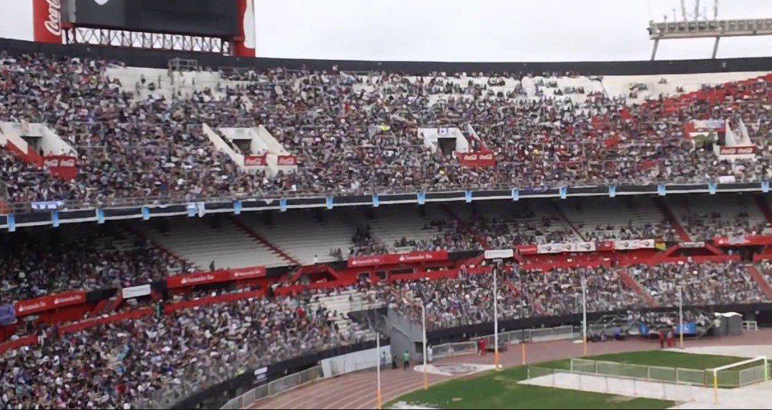 Comunicado de River por el muerto en el Monumental: "Habría caído desde un tribuna" | Deportes