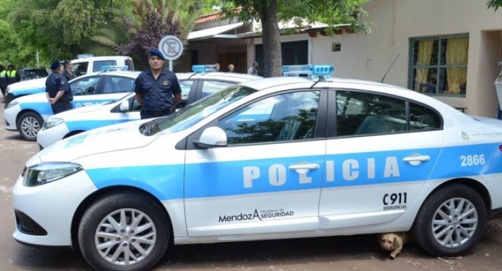 Detuvieron a una policía que estaba ebria adentro de su patrullero | Actualidad