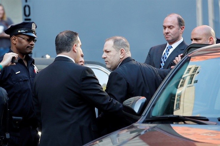 Abusos sexuales: Harvey Weinstein se entregó a la Policía | Espectáculos