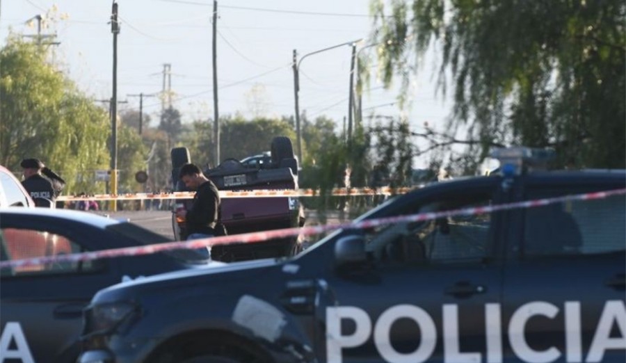 Horror en Mendoza: apuñaló a una embarazada, huyó y mató a dos policías | Actualidad