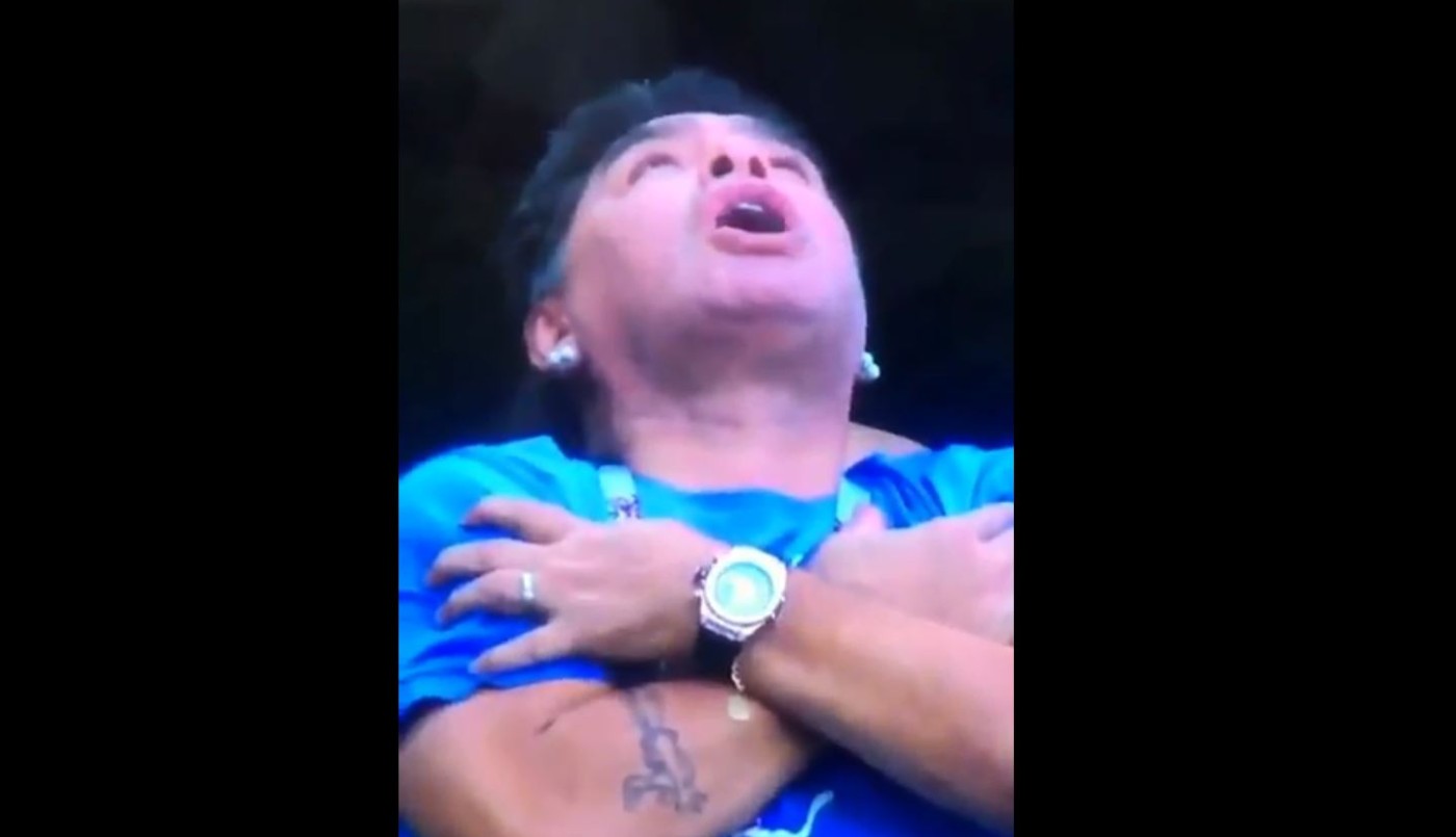 "Gracias Dios": el grito de Maradona tras el gol de Messi | Rusia 2018