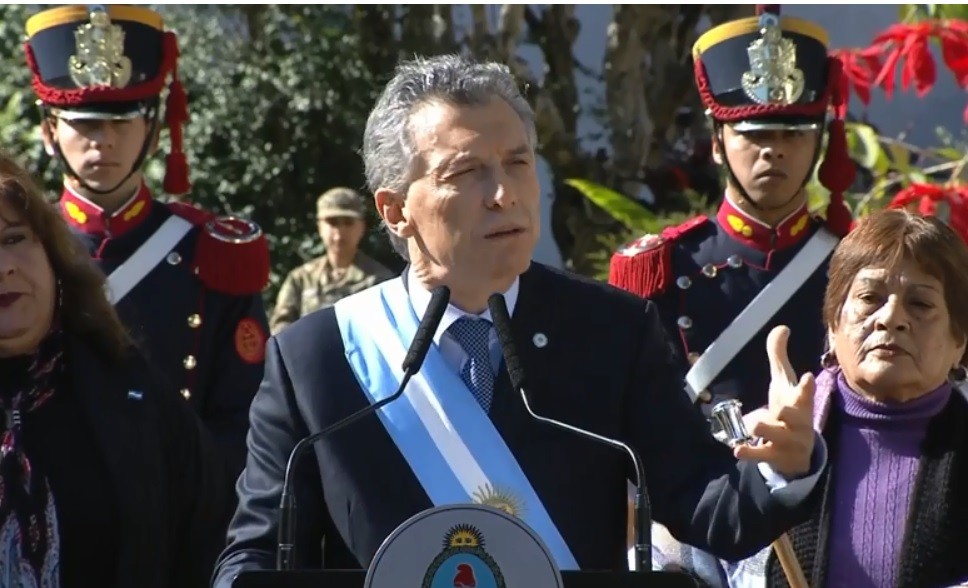 "Estamos pasando una tormenta": Macri pidió colaboración a gobernadores y empresarios | Política