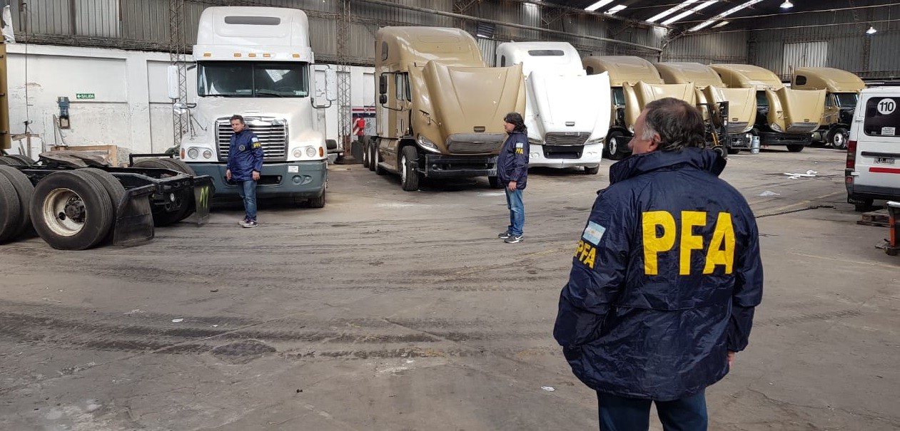 #OperativoMonsterTruck Incautaron 68 camiones traídos de contrabando desde Estados Unidos | Actualidad