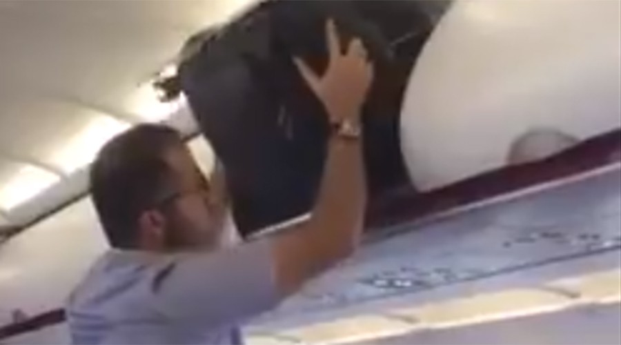 La torpeza de un pasajero que se volvió viral en las redes | Redes