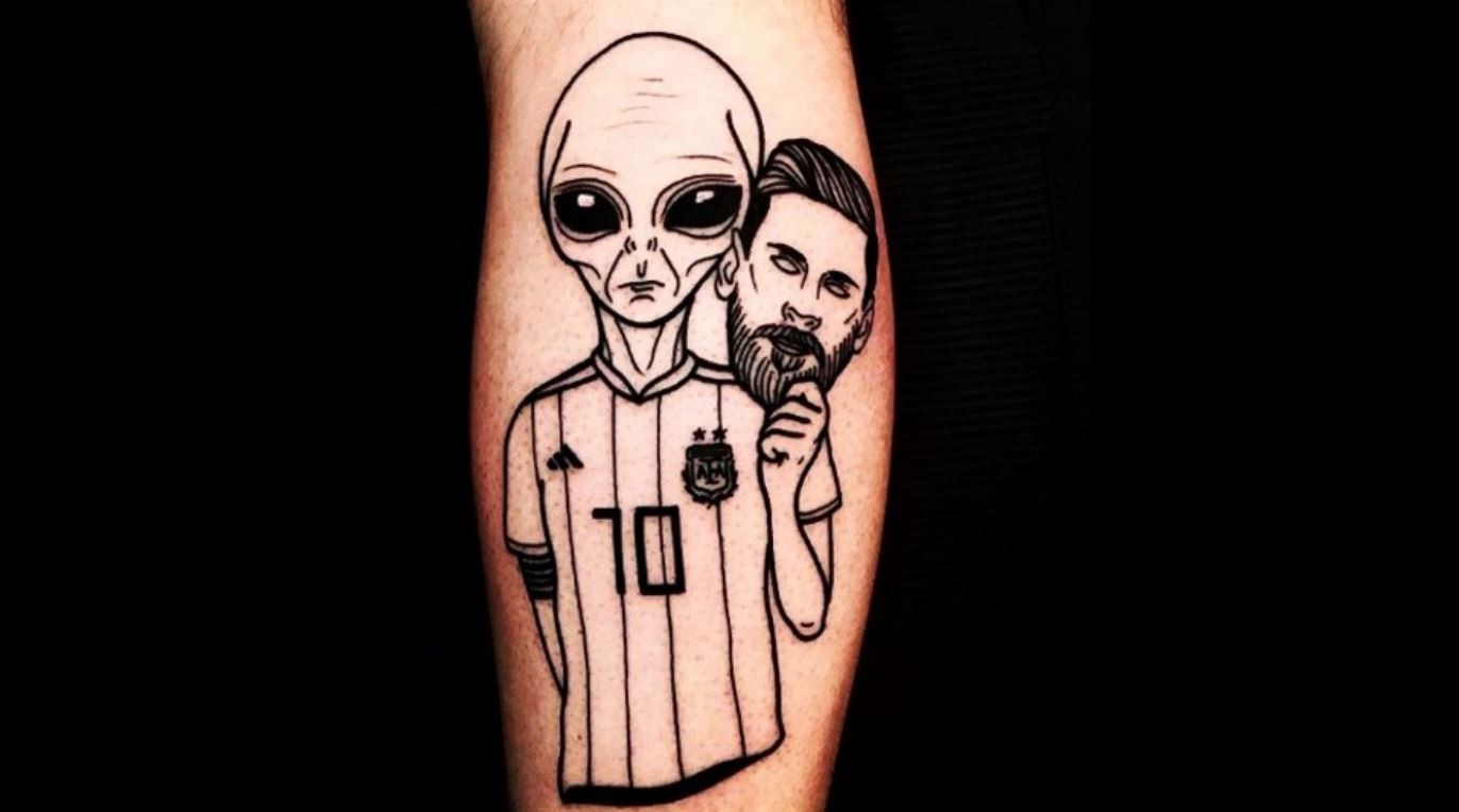 ¡Un extraterrestre!: el genial tatuaje de un fanático de Messi | Deportes