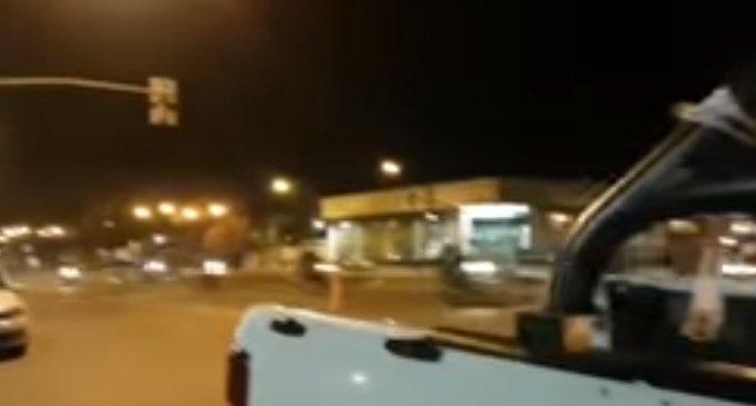 Videos: unos 50 motoqueros evadieron un operativo de tránsito en Rosario | Actualidad