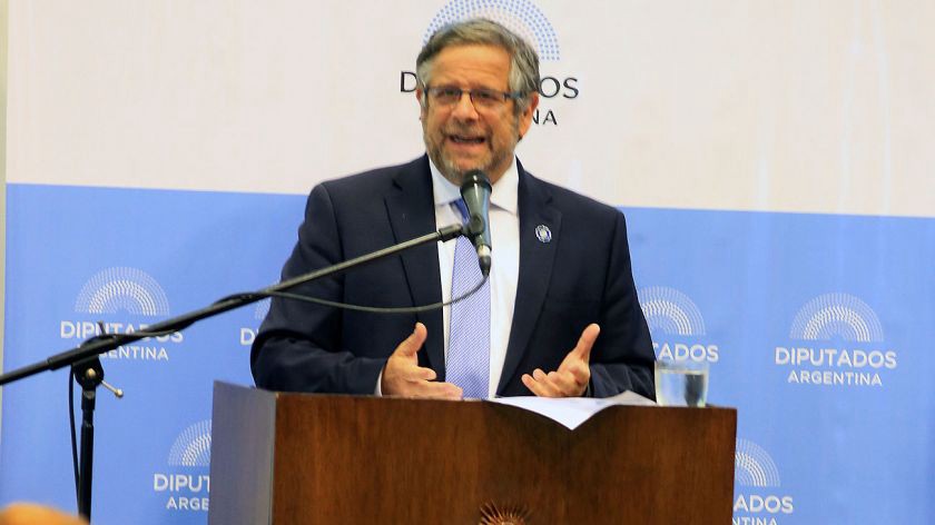 El ministro de Salud dijo que las declaraciones de Albino son "un disparate y una barbaridad" | Política