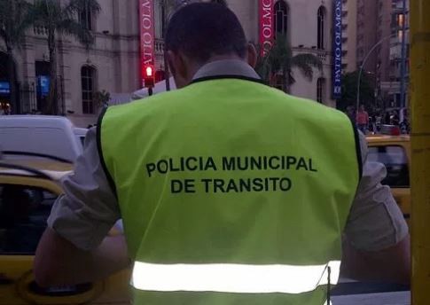 Córdoba: le robaron el talonario al agente de tránsito que más infracciones labró en los últimos dos años | Actualidad