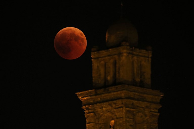 Las mejores fotos del eclipse más largo del siglo | Actualidad