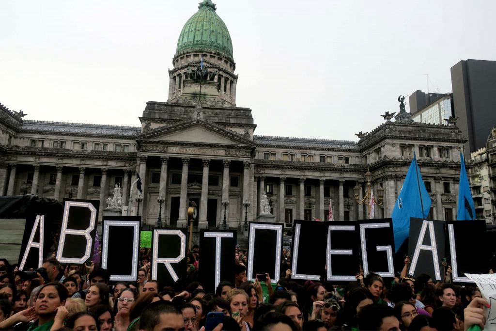 Legalización del aborto: "Es un ajuste biológico para pagar menos Asignación Universal por Hijo" | Actualidad