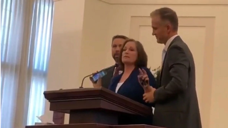 Contó que fue violada y fue echada por interrumpir una misa mormona | Internacionales