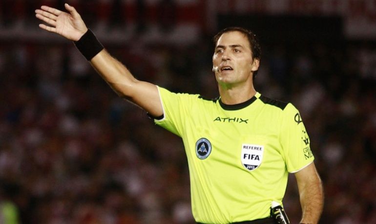 El árbitro que vuelve al Superclásico tras cuatro años y una gran polémica | Deportes