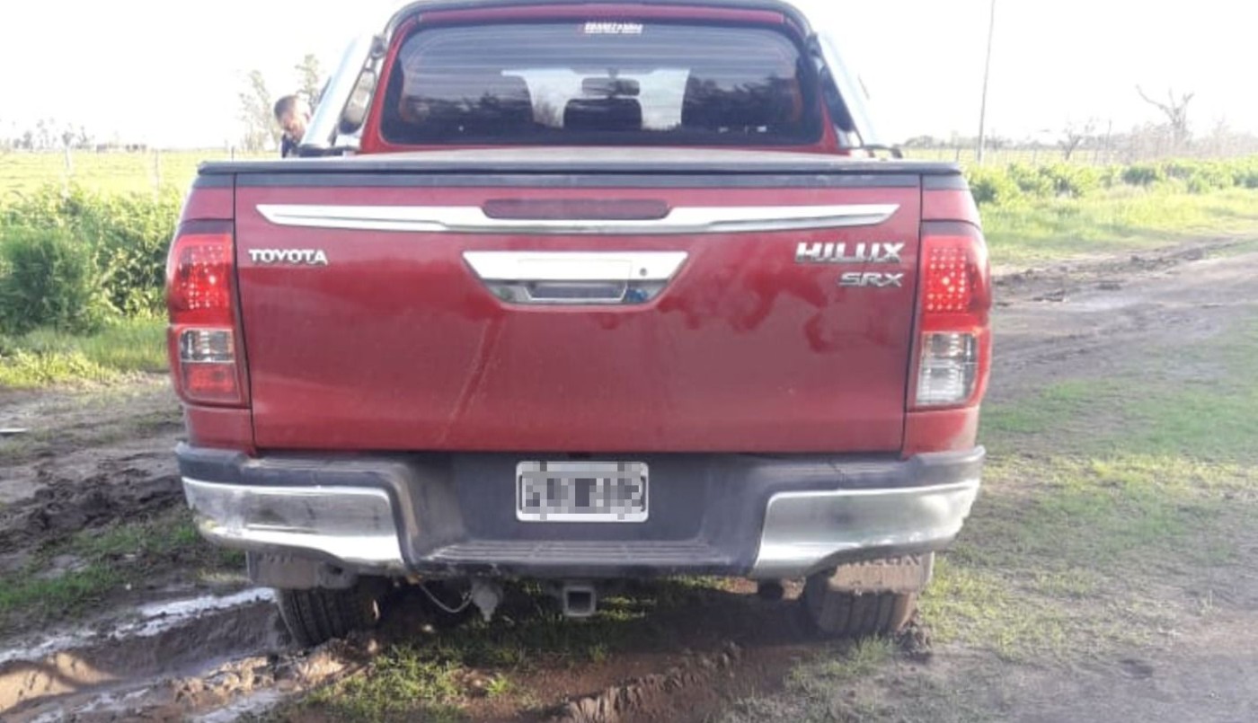Falsos policías lo acusaron de homicidio y le robaron la camioneta con $4.500.000 | Actualidad