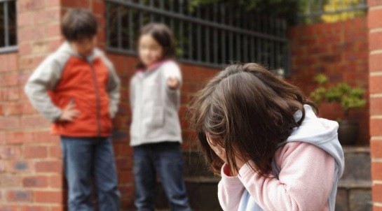 Kiara tiene 5 años, sufre bullying y no quiere regresar a la escuela | Actualidad
