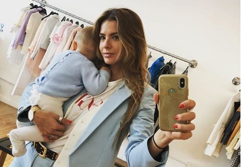 La tierna foto de la China Suárez dándole el pecho a su hija Magnolia en una playa | Espectáculos