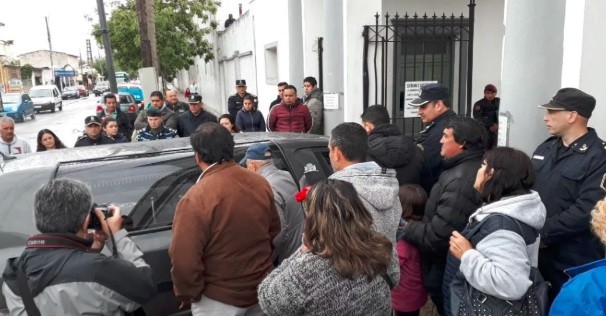 Dolor en la despedida de los restos de Sheila | Actualidad