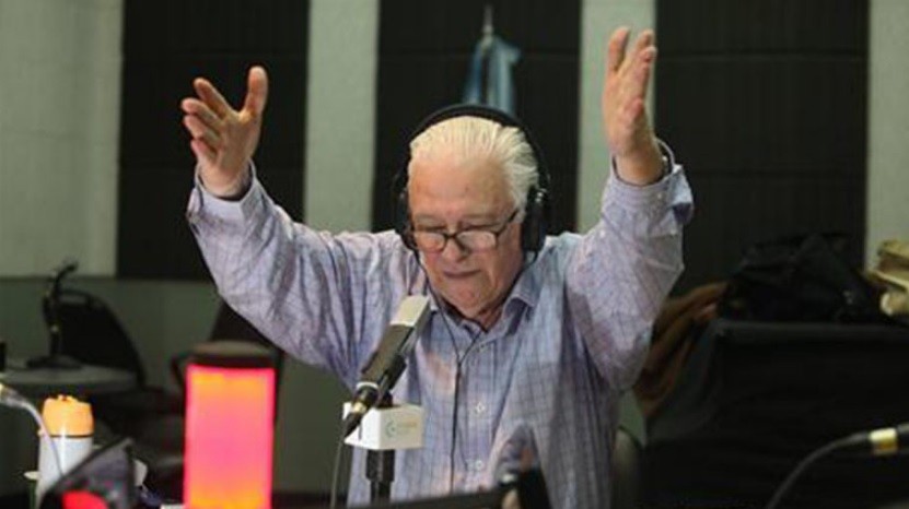 Héctor Larrea cumple 80 años y festeja con amigos, colegas y una carta | Espectáculos