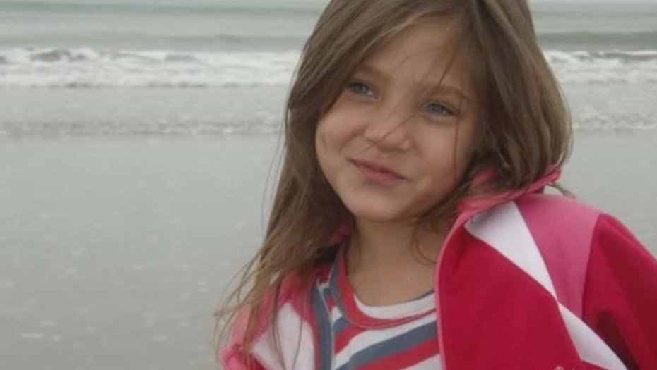 Recuperaron las cenizas de su pequeña hija que habían sido robadas de su casa | Actualidad