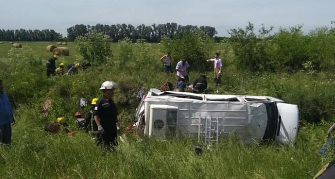 Tragedia en la ruta 6: fallecieron dos enfermeras del hospital de Cañuelas y la conductora de la combi | Actualidad