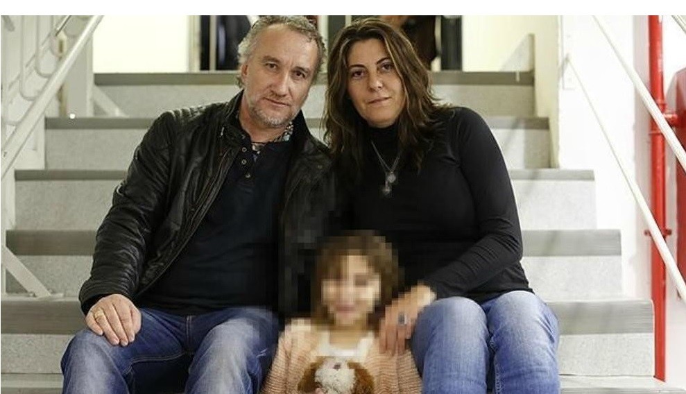 Condenados a prisión por enriquecerse con campañas solidarias para su hija enferma | Internacionales