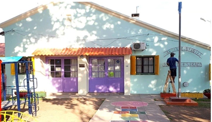 Otro jardín del horror: separan a una docente por rociar con insecticida a nenes de 5 años | Actualidad