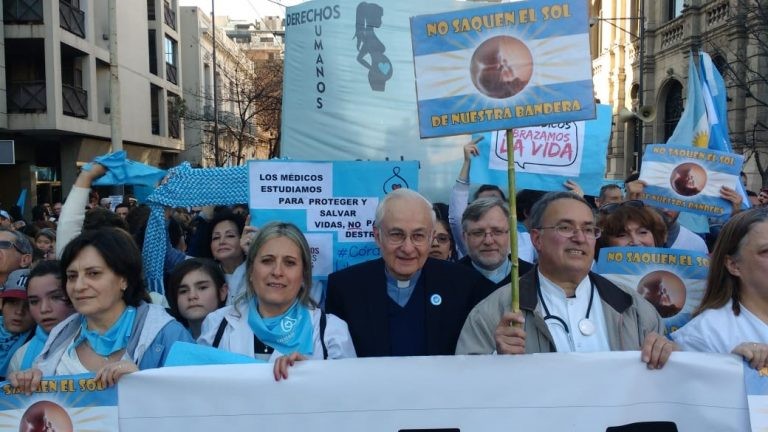 Tucumán: diputados promueven una ley que prohíbe el aborto en casos de violación | Actualidad