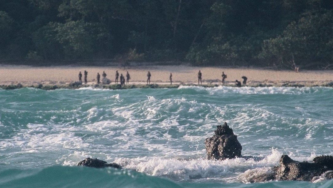 Turista estadounidense se metió a una isla prohibida y aborígenes lo mataron a flechazos | Internacionales