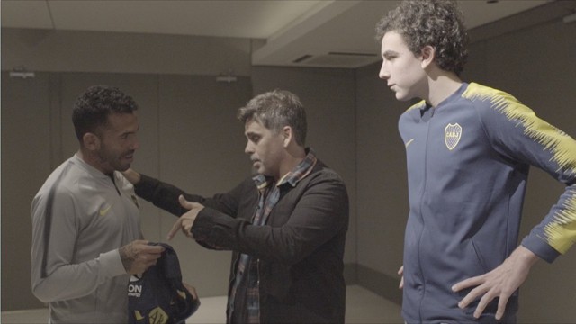 La camiseta especial que le regalaron a Tevez para la Superfinal | Deportes