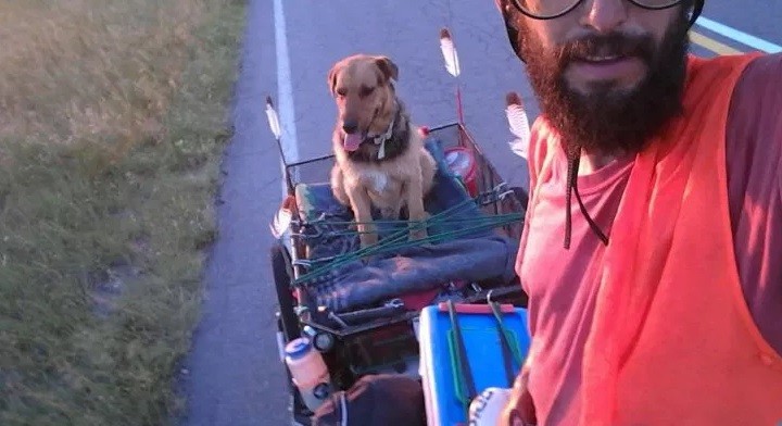 Un mendocino y su perro "Cucumelo" lograron cruzar el país en bicicleta | Curiosidades