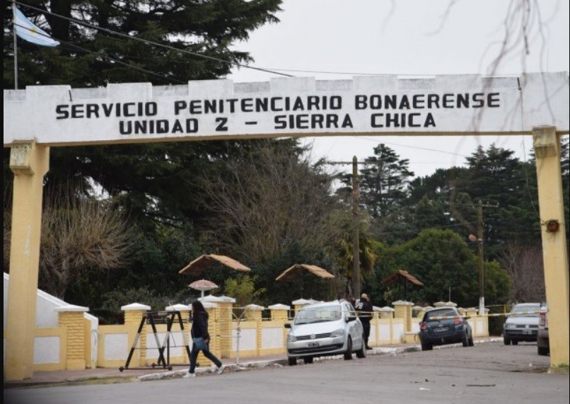 Asaltaron el penal de Sierra Chica y se llevaron armas | Actualidad