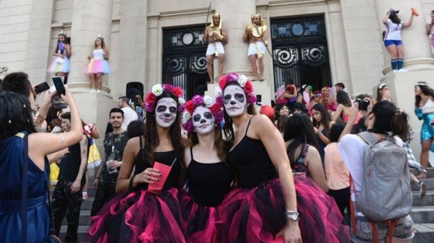 El rector de la UNR dijo que el ingreso no planificado de extranjeros es "un problema" | Actualidad