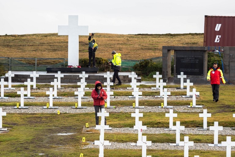 Por primera vez, trasladan desde Malvinas los restos de un soldado | Actualidad