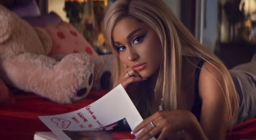 Ariana Grande rompe todo en YouTube con su último video "Thank you, next" | Espectáculos
