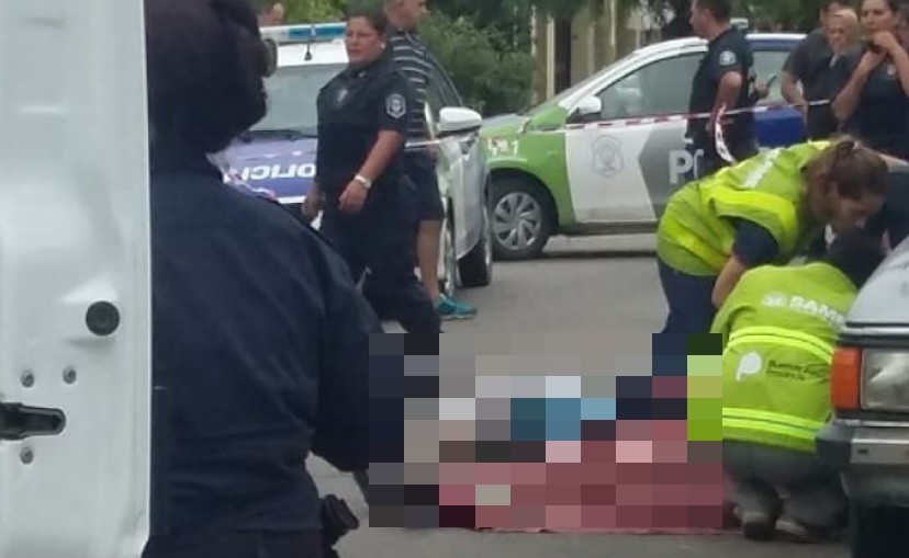 Un hombre mató a su expareja y se quitó la vida en plena calle | Actualidad